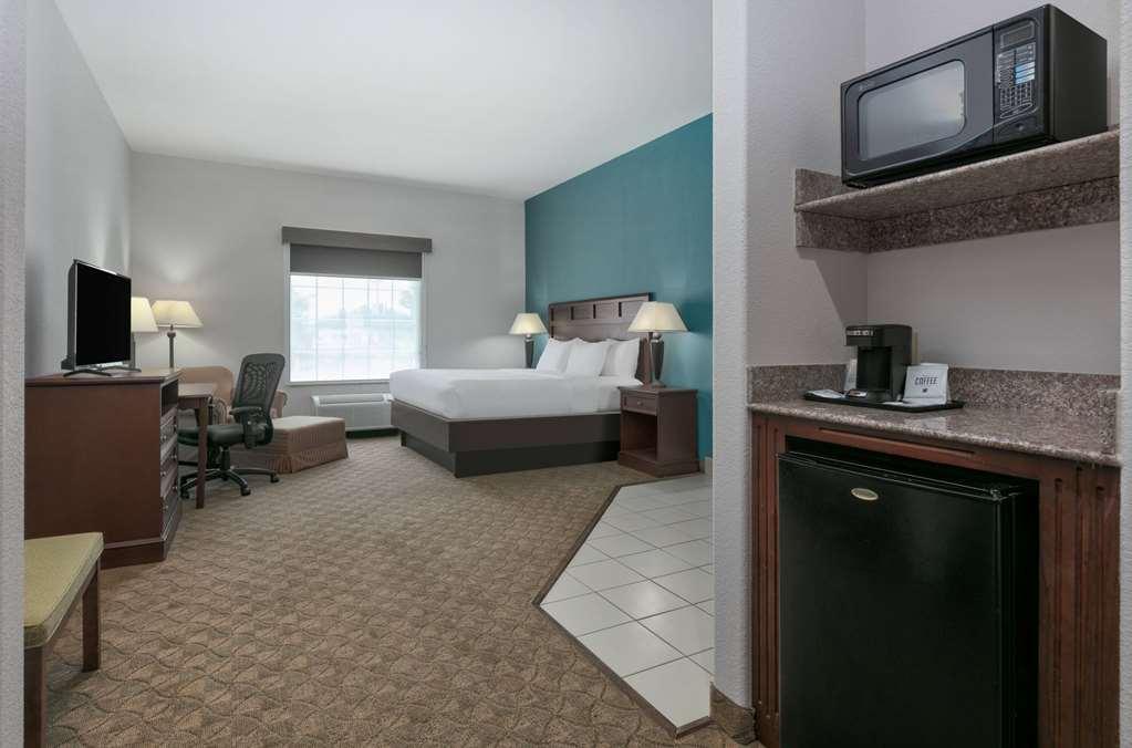 Baymont Inn & Suites By Wyndham Glen Rose Rom bilde
